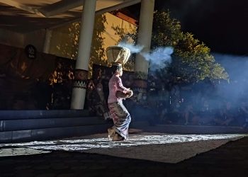 Perfomance Art “Tanah Ibu, Tanah Rempah”: Rekam Jejak Tanah Ibu di Jalur Rempah | Muhamad Irfan